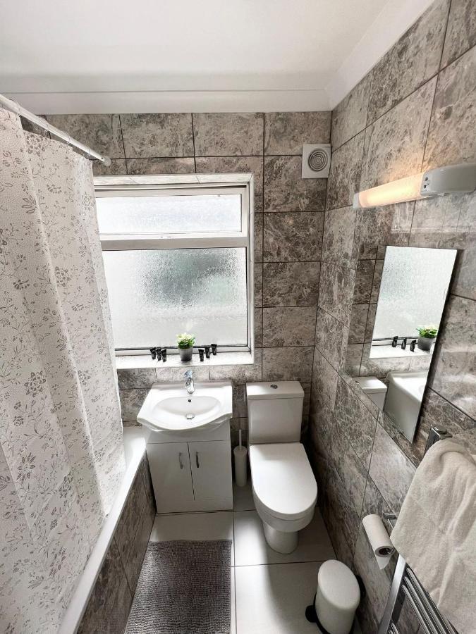 Отель Stunning Flat In Greater Лондон Экстерьер фото